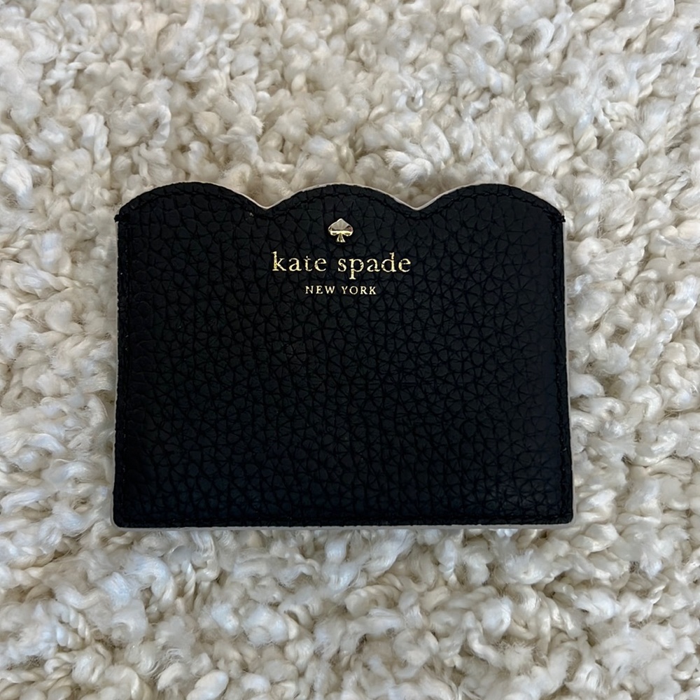 NWOT!! Kate Spade Black Scalloped Card Case!!